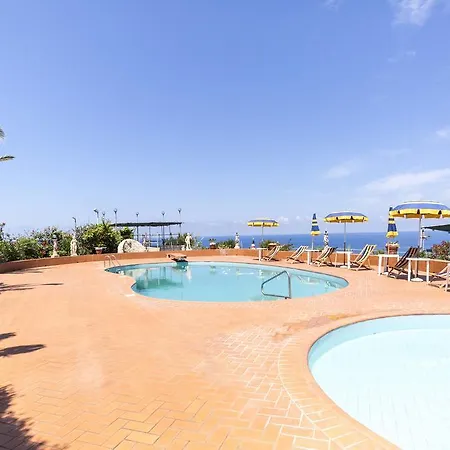 In Con Piscina - Tropea