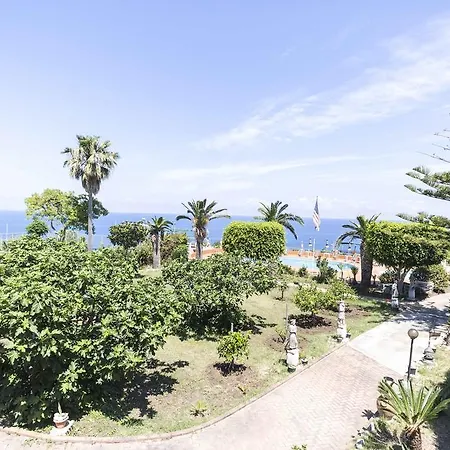 Apartament In Con Piscina - Tropea Santa Domenica (Vibo Valentia)